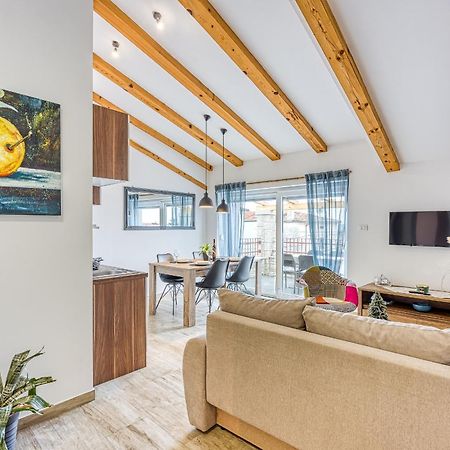 Apartments Mirjana Медулин Екстер'єр фото