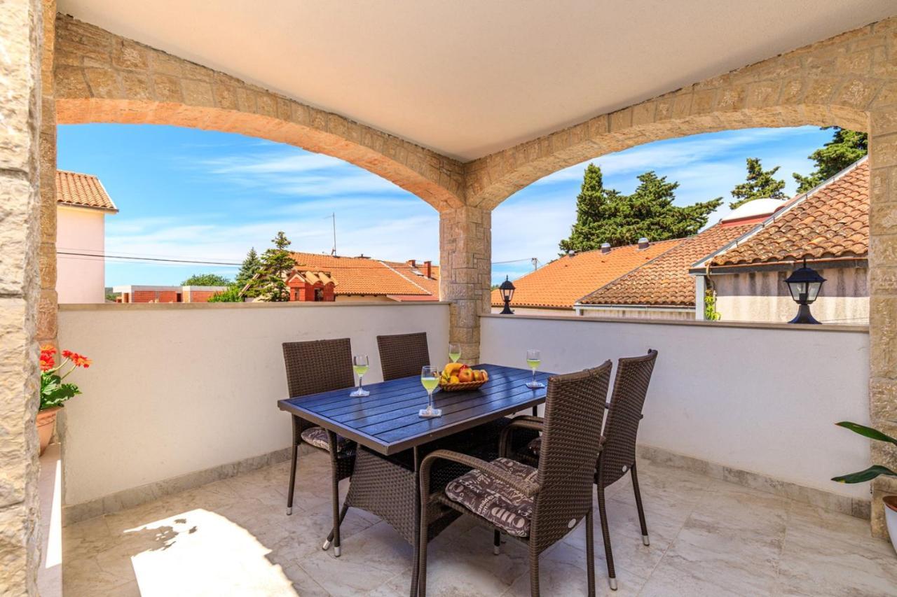 Apartments Mirjana Медулин Екстер'єр фото